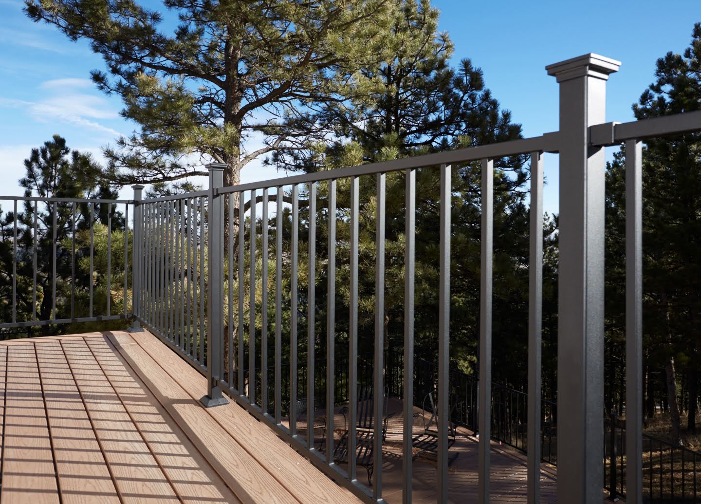 Aluminum Railing, Pre-Assembled. Cap-Rail Model