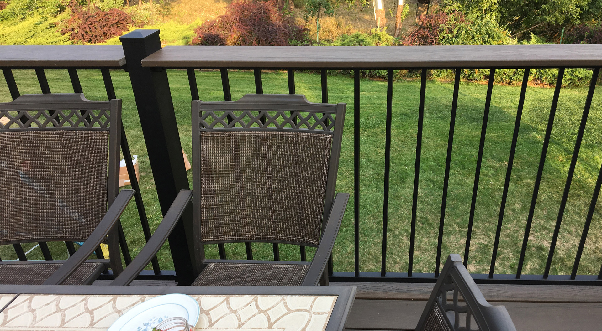 aluminum railing on composite decking